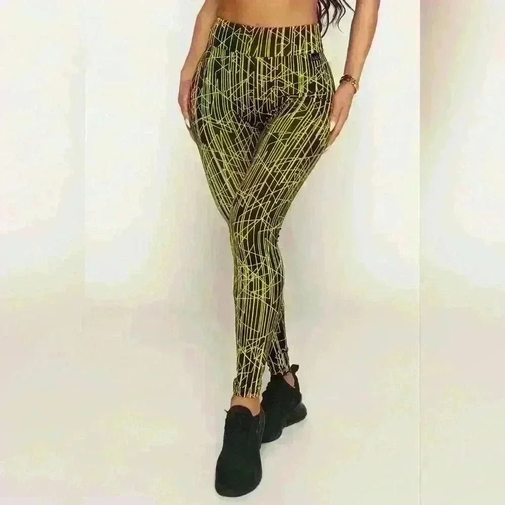 NWT LiCi PULSE HIGH WAIST SCRUNCH LEGGING - Picture 2 of 7
